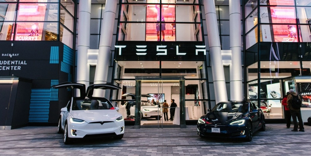 Vehículos eléctricos en Alemania/Tesla.
